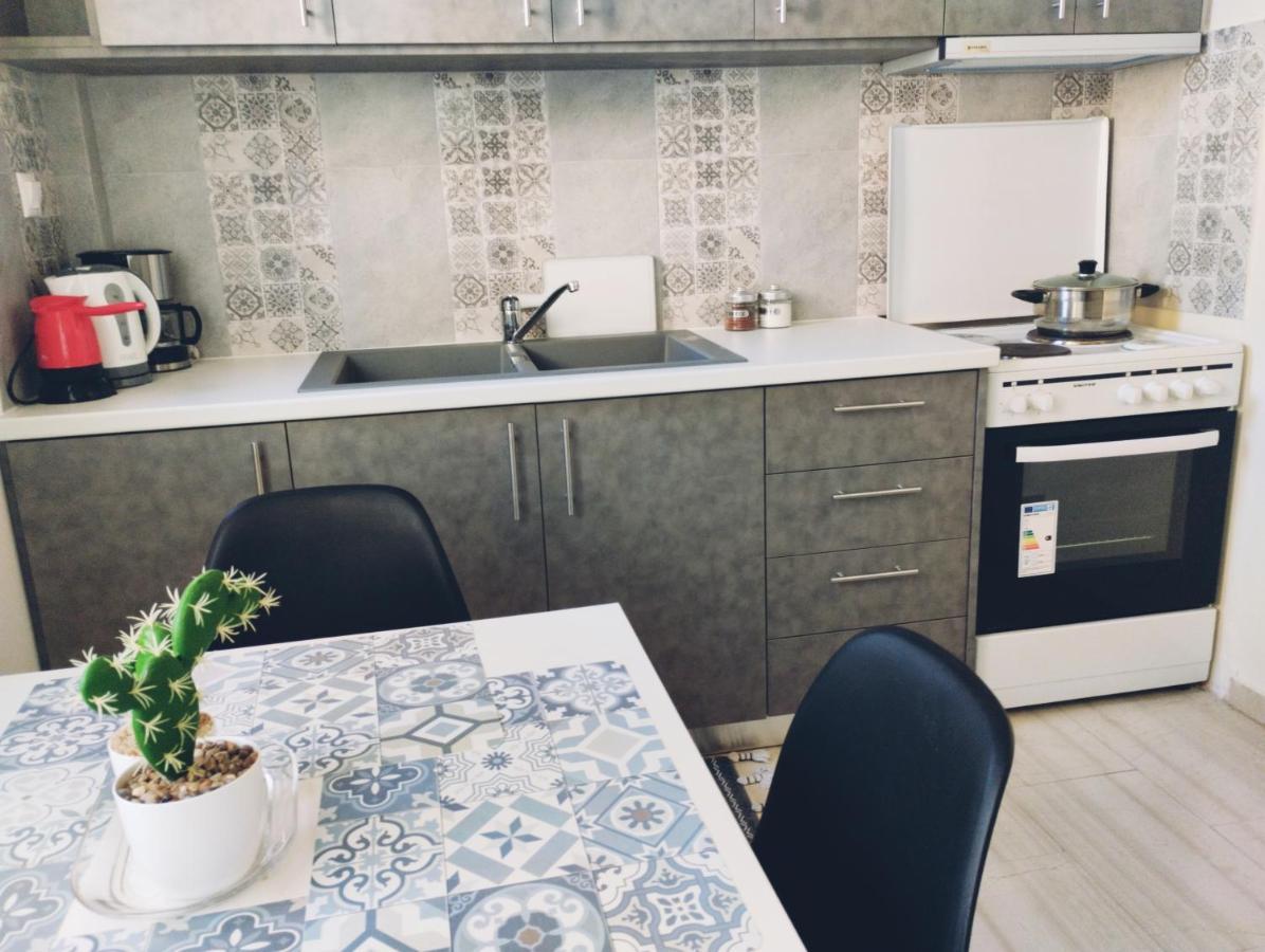 Cozy In Centre Of Apartment