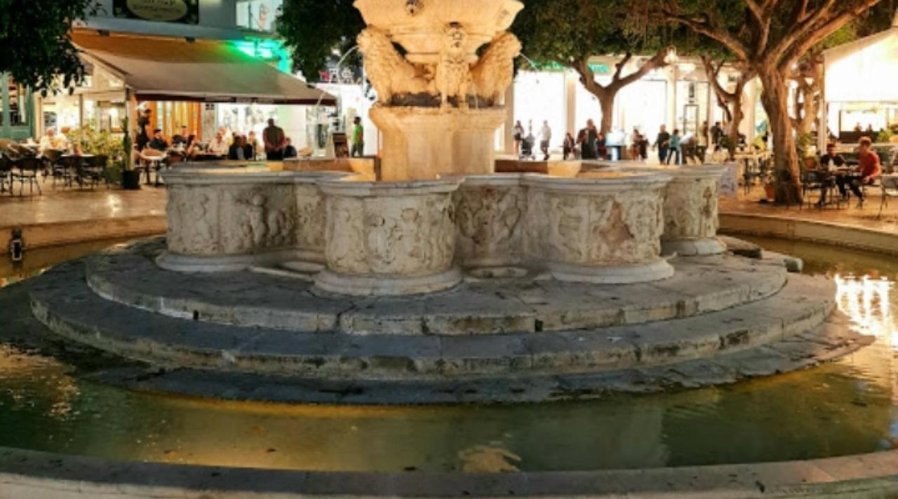 Cozy In Centre Of Апартаменты *